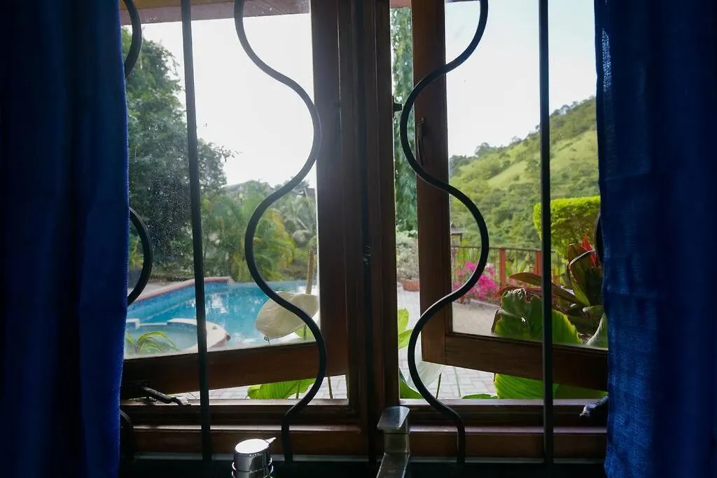 Cascade Mountain View Oasis Apartment Port of Spain 0*,