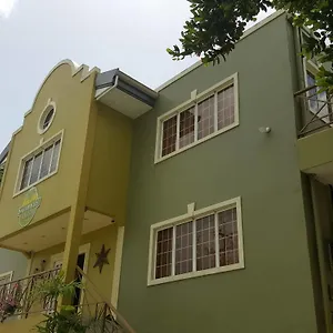 Savannah Maison Puerto de España (TT)